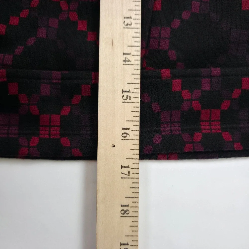 Free People Mini Skirt Womens M Burgundy Black Geometric‎ Diamond Knit Stretch